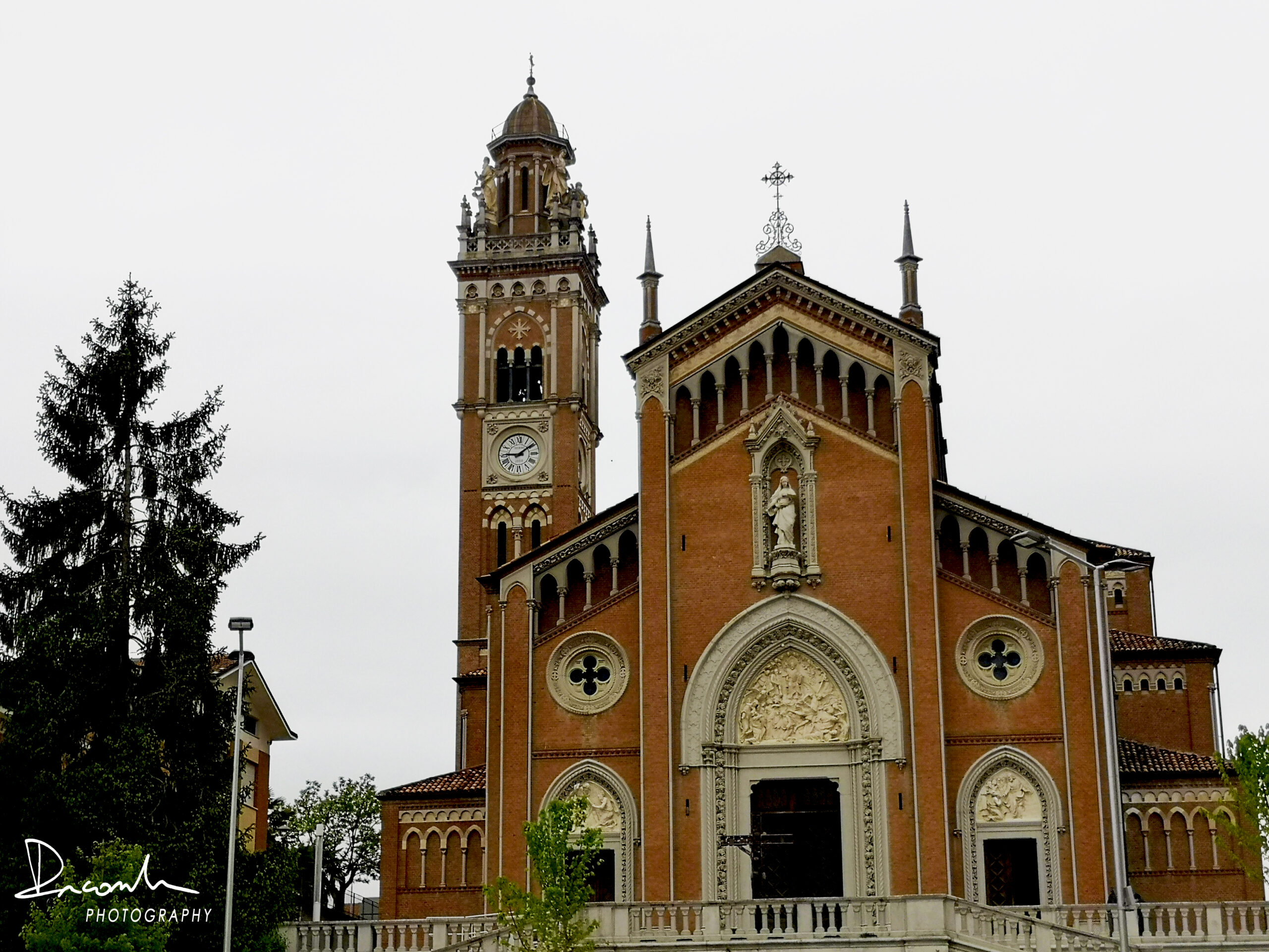 Monforte d'Alba - Chiesa di S. Maria della neve